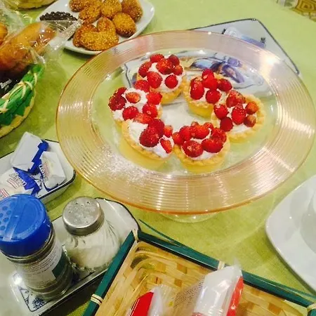 Frühstückspension Al Decoro 3*