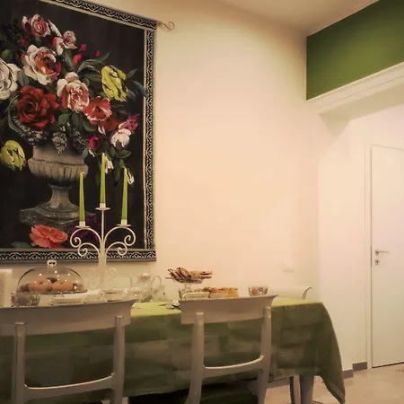 Frühstückspension Al Decoro 3*