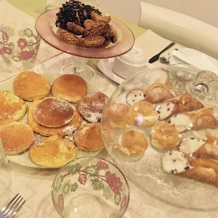 Frühstückspension Al Decoro 3*
